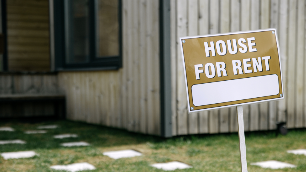 An image of a property in Oxford County that is ready for renting with a sign on the lawn that states HOUSE FOR RENT